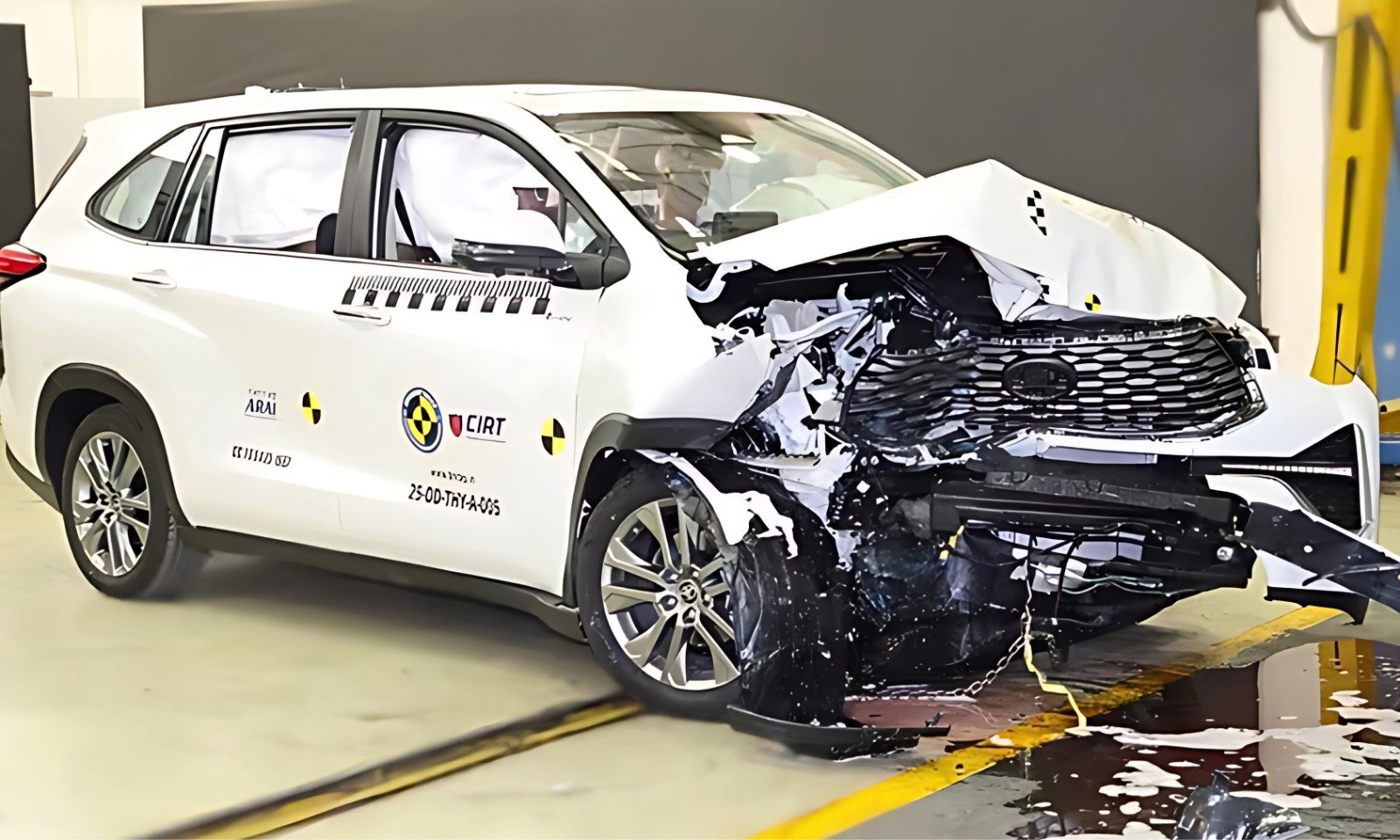 Toyota Innova Hycross Scores BIG in Safety – 5-Star BNCAP Crash Test Rating!